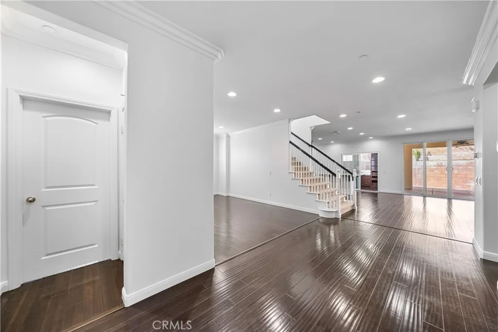 Fontana, California 92336, United States, 4 Bedrooms Bedrooms, ,4 BathroomsBathrooms,Residential,Active,157986