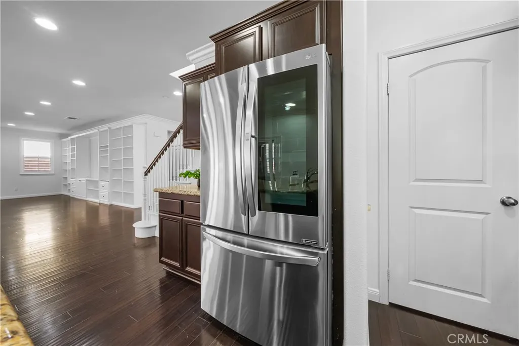 Fontana, California 92336, United States, 4 Bedrooms Bedrooms, ,4 BathroomsBathrooms,Residential,Active,157986