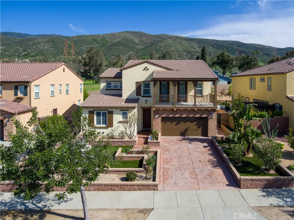 Fontana, California 92336, United States, 4 Bedrooms Bedrooms, ,4 BathroomsBathrooms,Residential,Active,157986