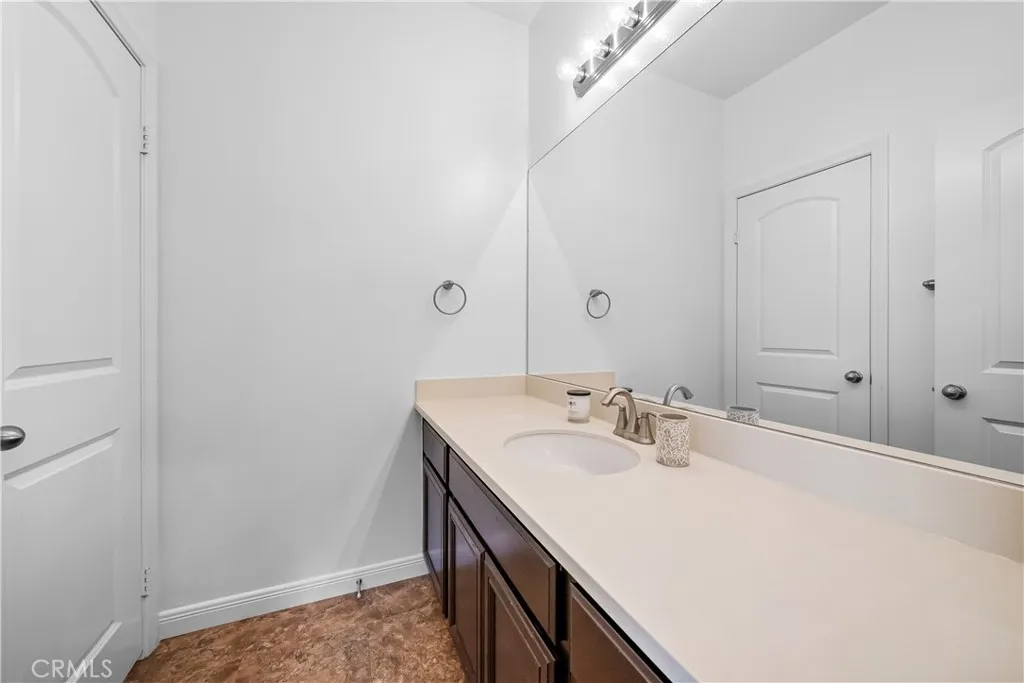 Fontana, California 92336, United States, 4 Bedrooms Bedrooms, ,4 BathroomsBathrooms,Residential,Active,157986