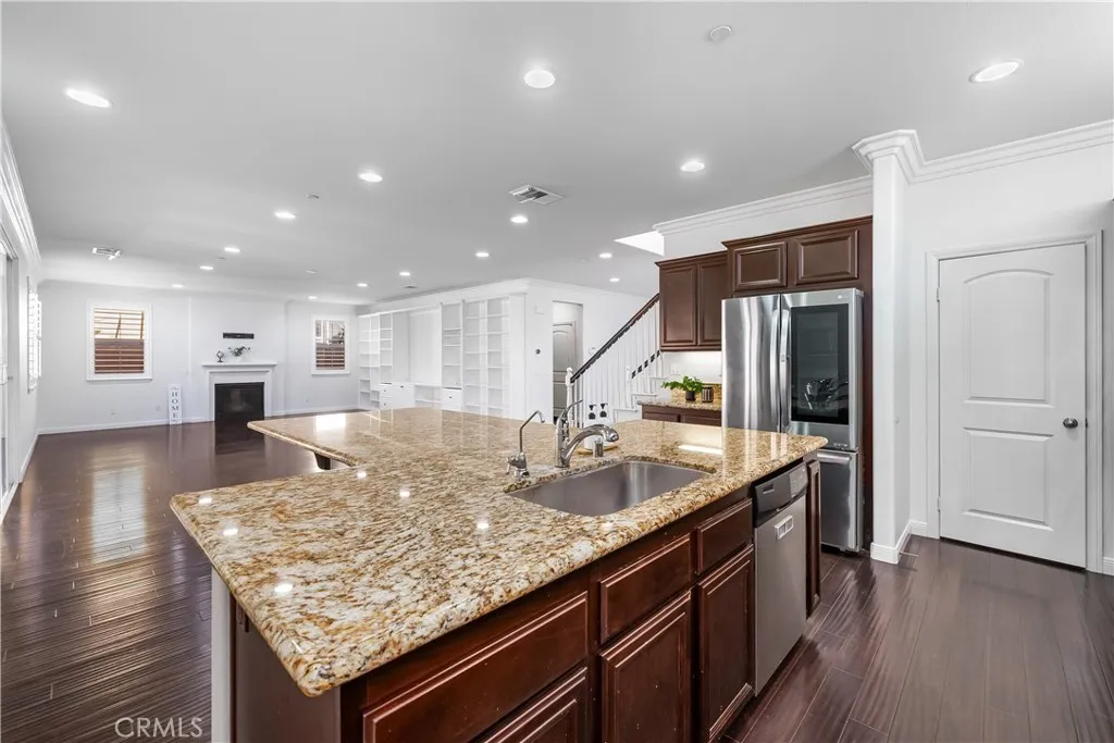 Fontana, California 92336, United States, 4 Bedrooms Bedrooms, ,4 BathroomsBathrooms,Residential,Active,157986