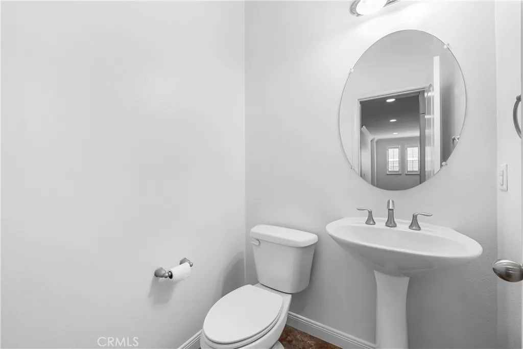 Fontana, California 92336, United States, 4 Bedrooms Bedrooms, ,4 BathroomsBathrooms,Residential,Active,157986