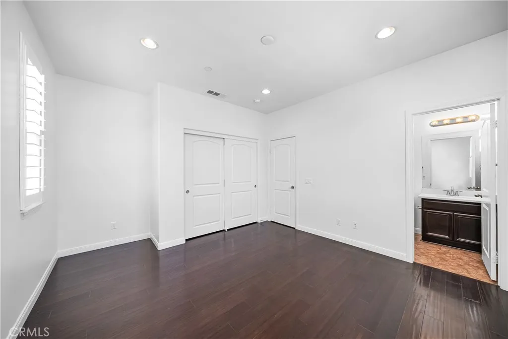 Fontana, California 92336, United States, 4 Bedrooms Bedrooms, ,4 BathroomsBathrooms,Residential,Active,157986