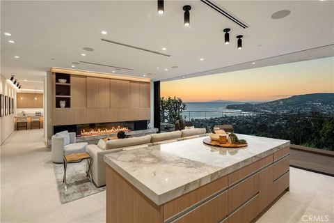 840 Gainsborough Laguna Beach CA 92651