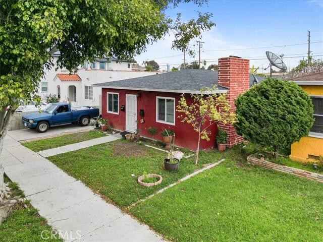 5920 Cerritos Avenue