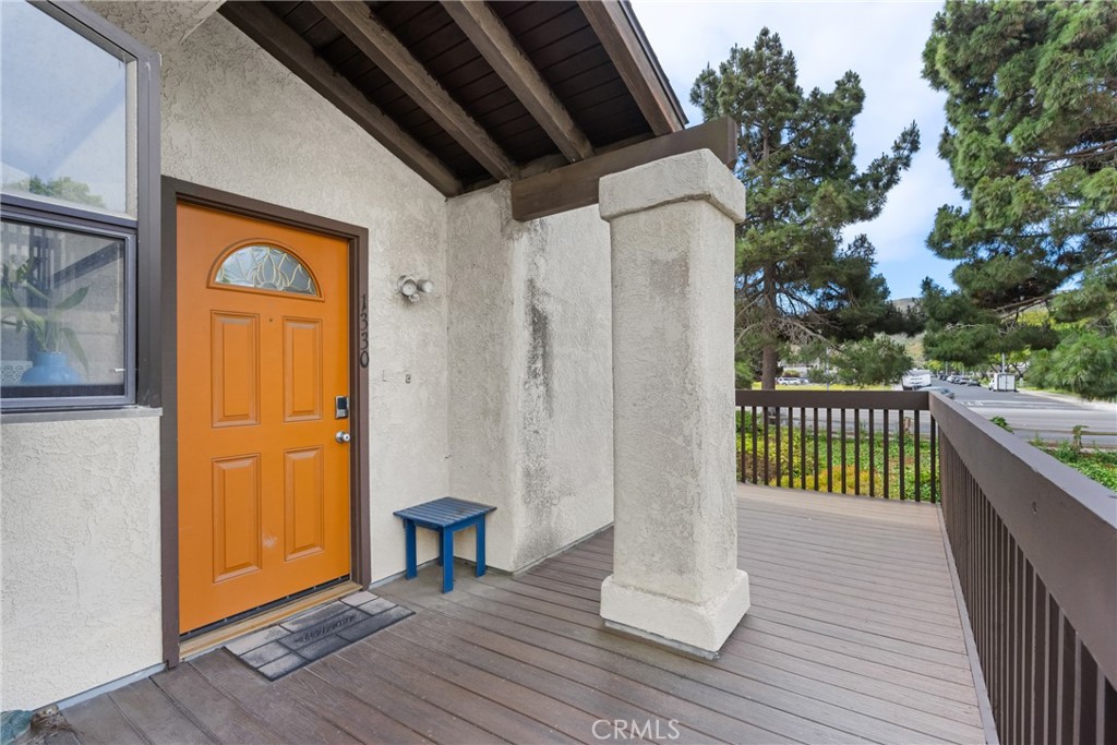 1330 W Apricot Avenue