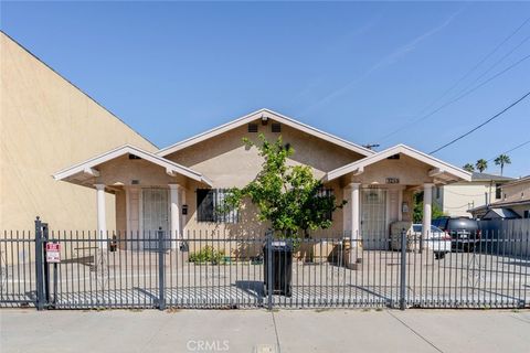 Photo of 5253 Fountain Avenue, Los Angeles, CA 90029 (MLS # GD26042639)