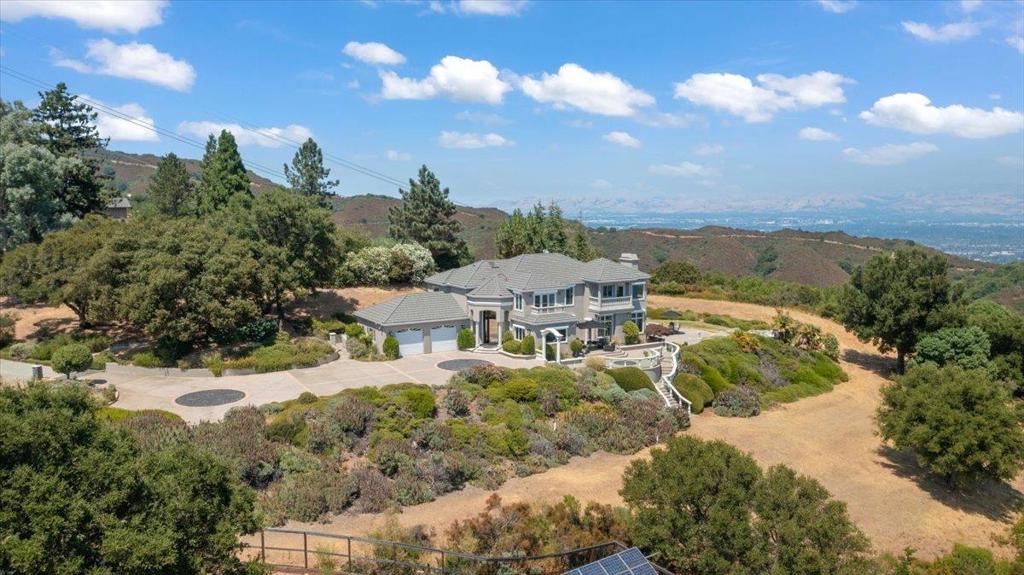 Photo of 19465 Montevina Road, Los Gatos, CA 95033 (MLS # ML82056050)
