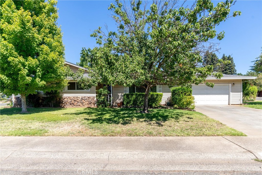 Welcome to this adorable home nestled in a well-established neighborhood, just minutes from Bidwell Junior High School with convenient shopping & dining experiences close by. This spacious residence features 3 generously sized bedrooms, 2 full bathrooms & some new flooring.
Enjoy cooking in the updated kitchen complete with solid surface countertops and updated appliances. The home is filled with natural light thanks to dual-pane vinyl windows, providing both comfort and energy efficiency.
Step outside to a large backyard perfect for entertaining, featuring ample space and a built-in pool to cool off on hot days. The 2-car garage and large front yard offer plenty of parking, with a 2-car driveway and room to expand.
Don’t miss this fantastic opportunity to own a beautiful home in a desirable Chico location!