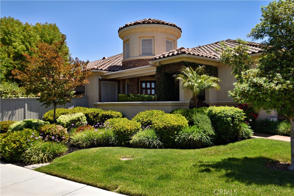 29424 Springside Drive