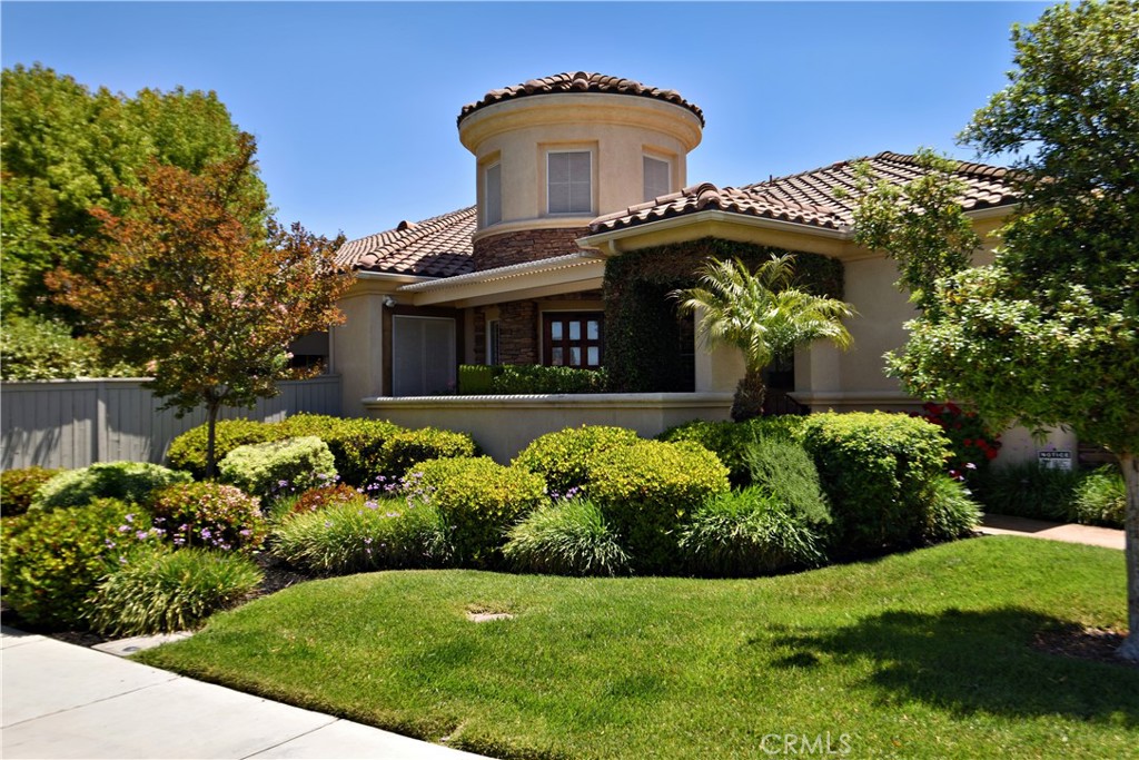 29424 Springside Drive