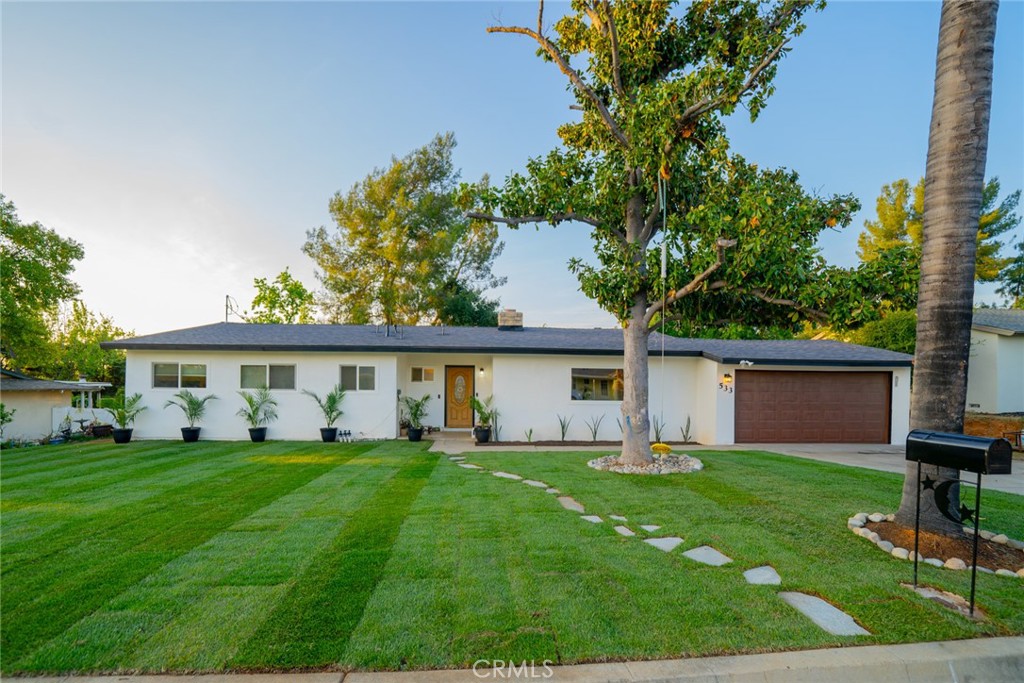 533 Via Vista Dr