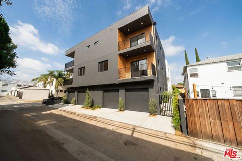 Photo of 1435 S Crescent Heights Boulevard, Los Angeles, CA 90035 (MLS # 26664665)
