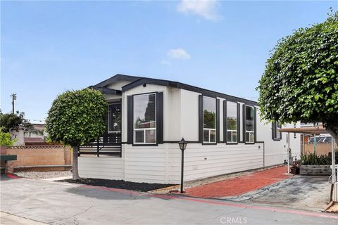 Photo of 22600 Normandie Avenue #50, Torrance, CA 90502 (MLS # OC26002017)