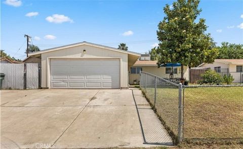 Photo of 26920 14th, Highland, CA 92346 (MLS # CV26043762)