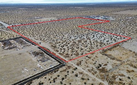 Photo of 0 Lessing, Adelanto, CA 92301 (MLS # HD23186065)