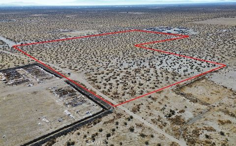 Photo of 0 Lessing, Adelanto, CA 92301 (MLS # HD23186065)
