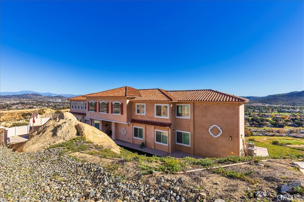 38000 Via Vista Grande