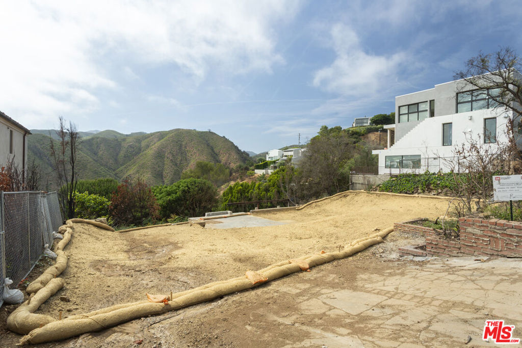 1515 Umeo Road