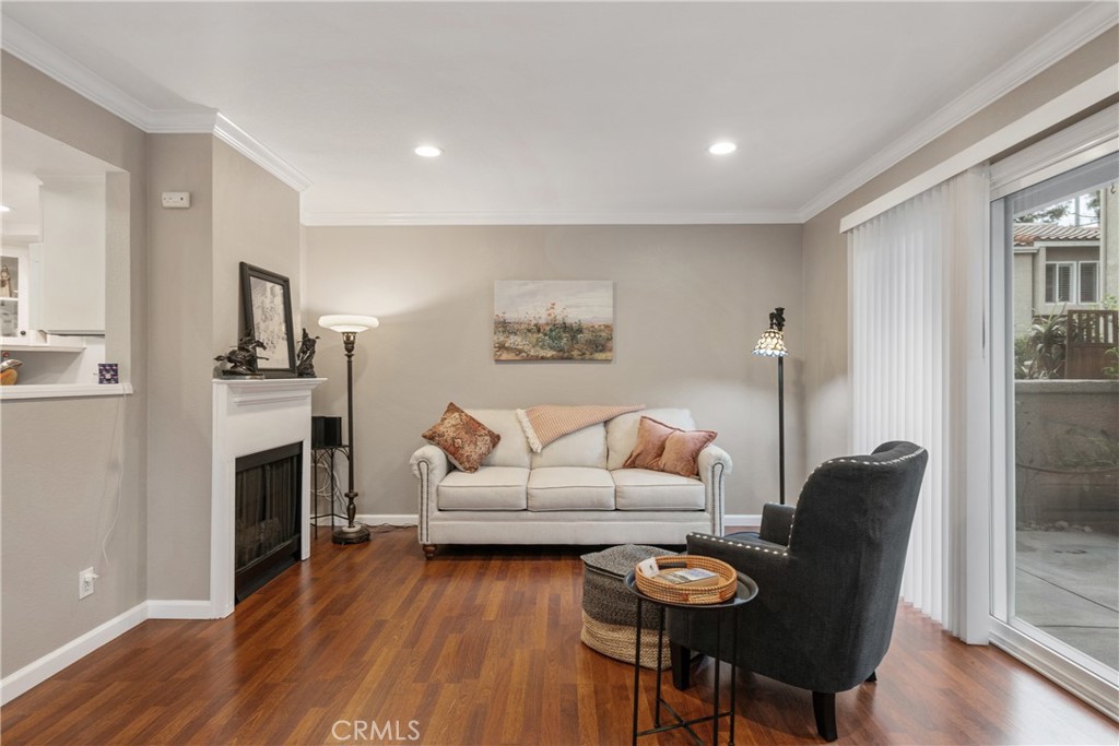 8167 Vineyard Avenue 43
