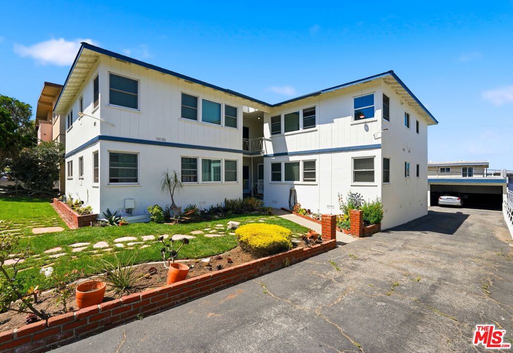313 Calle Miramar