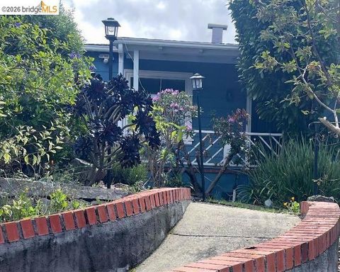 Photo of 4224 Lincoln Ave, Oakland, CA 94602 (MLS # 41131039)