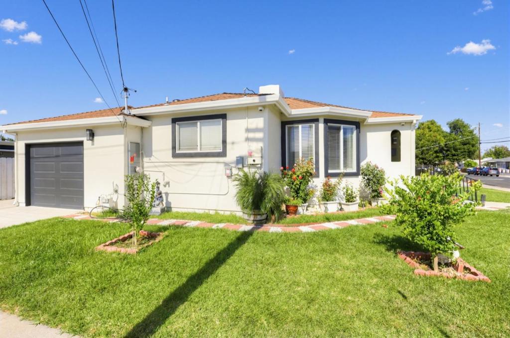 628 Carpino Avenue