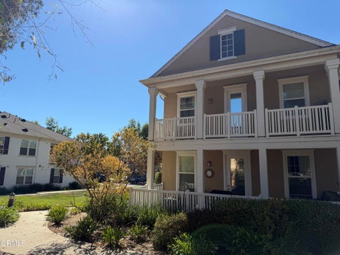 Photo of 900 Fitzgerald Avenue, Ventura, CA 93003 (MLS # V1-39125)