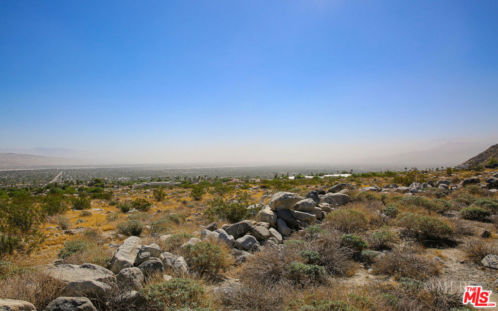 Desert Palisades - Land