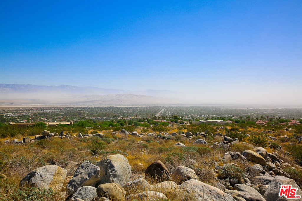 Desert Palisades - Land