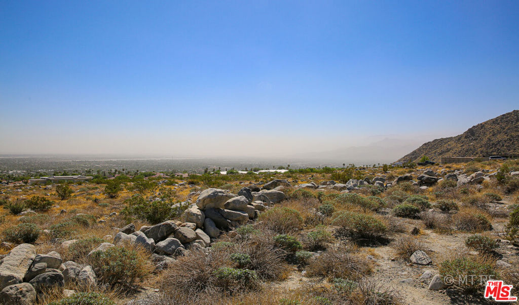 Desert Palisades - Land