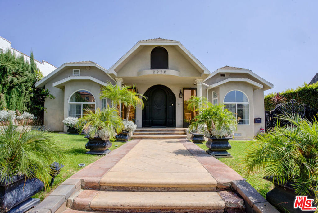 Photo 1 of 45 — 2228 Nella Vista Avenue, Los Angeles, CA 90027