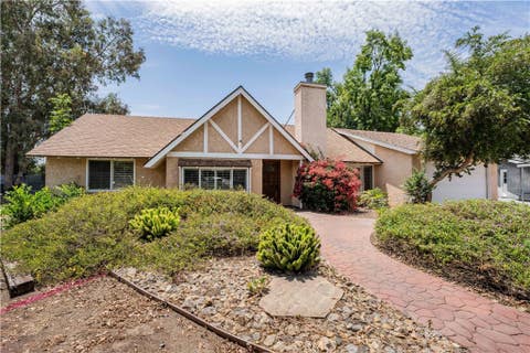 Photo of 1254 Calle Pimiento, Thousand Oaks, CA 91360 (MLS # SR26156304)
