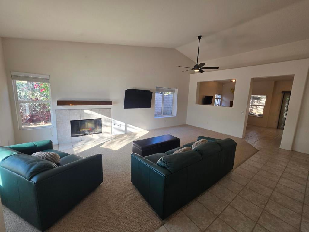 2322 Shannon Way