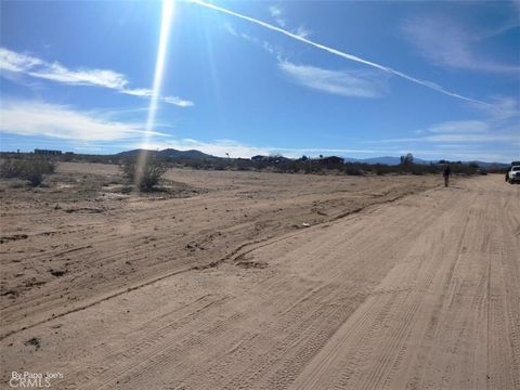 Photo of 60649 Stagemans Rd, Landers, CA 92285 (MLS # HD26046202)