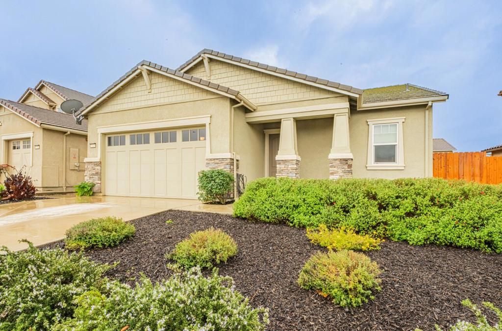 Photo of 1148 La Colina Street, Soledad, CA 93960 (MLS # ML82024807)