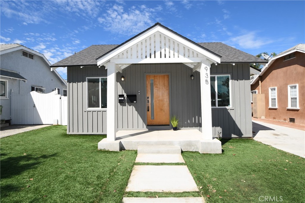 935 E Fairview Boulevard