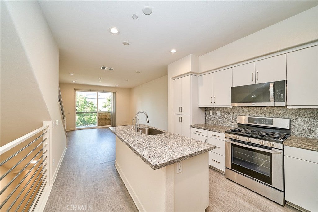 9040 Garvey 3