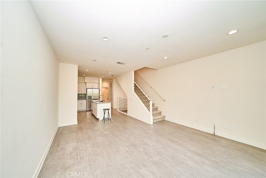 9040 Garvey 3