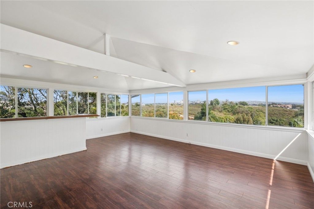 Photo of 608 Saint James Place, Newport Beach, CA 92663 (MLS # NP26081966)