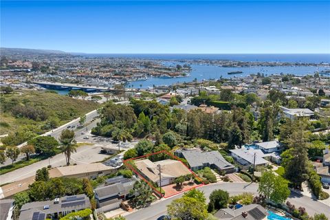 Photo of 608 Saint James Place, Newport Beach, CA 92663 (MLS # NP26081966)