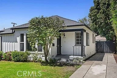 Photo of 2519 S Bentley Avenue #1, Los Angeles, CA 90064 (MLS # DW26219867)