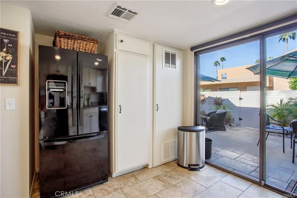 Villas de Las Flores - Residential