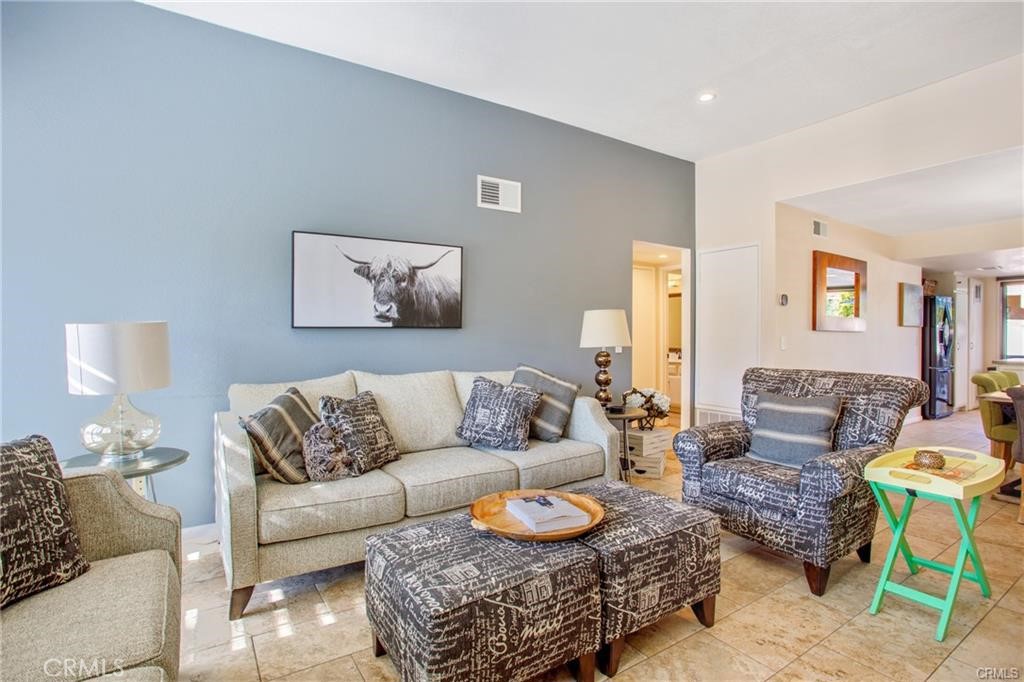 Villas de Las Flores - Residential