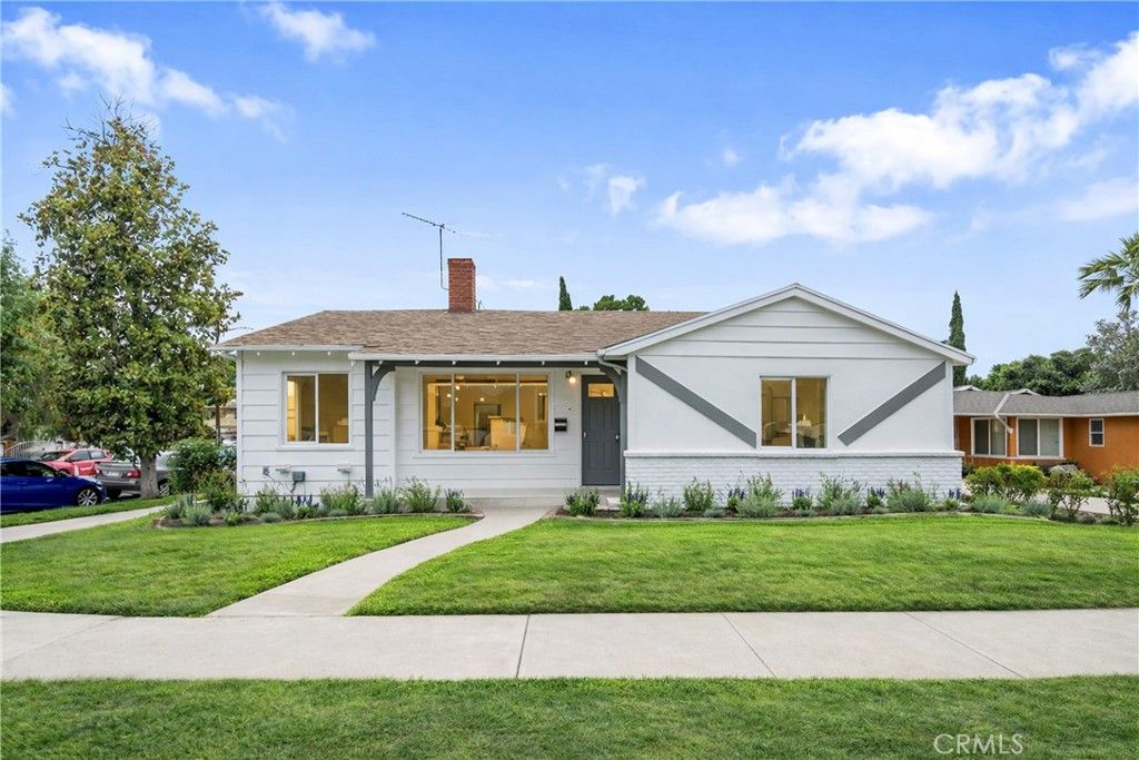 Photo of 13900 Cantlay Street, Van Nuys, CA 91405 (MLS # BB26040457)