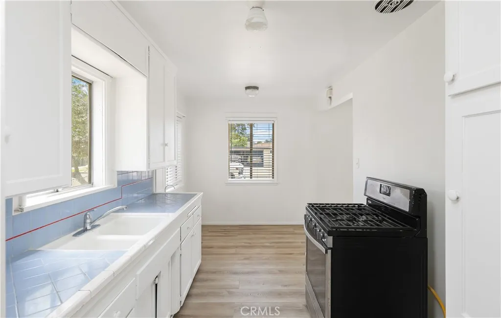 Orange, California 92867, United States, 1 Bedroom Bedrooms, ,1 BathroomBathrooms,Residential,Active,207932