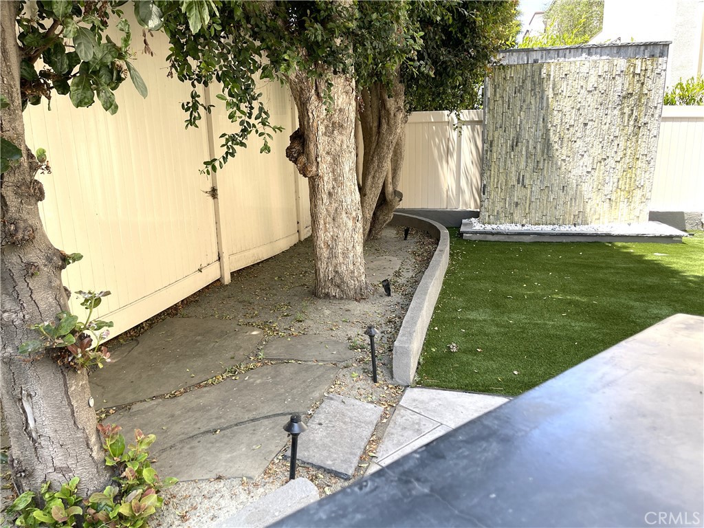 533 Daniel Freeman Circle