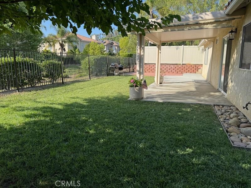 5024 Avocado Vista