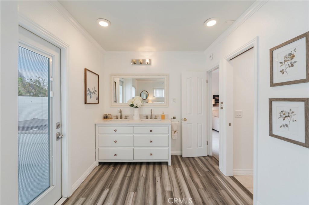 Plaza North of Spring (PZN) - Residential Lease