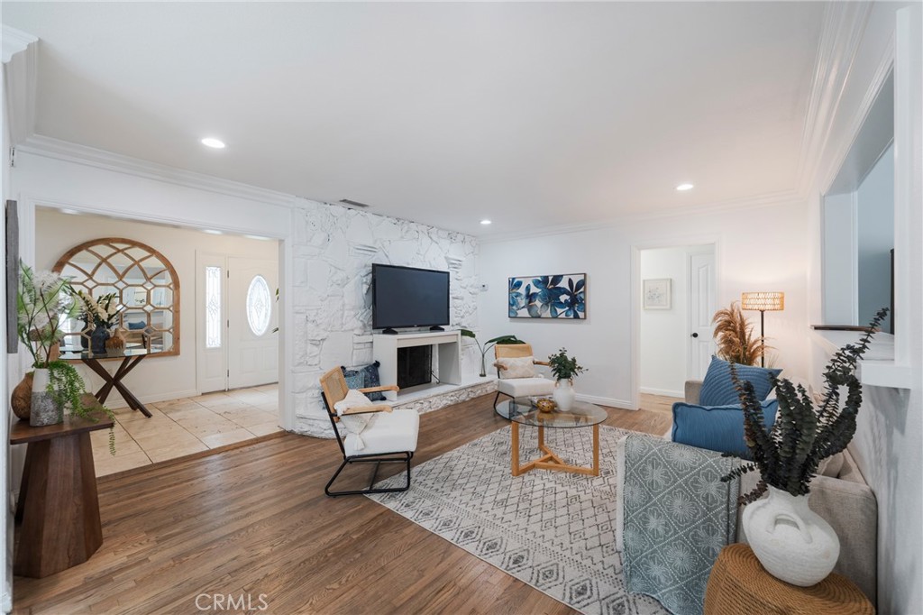 Plaza North of Spring (PZN) - Residential Lease